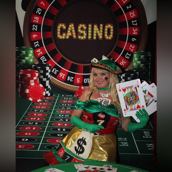 Lady Luck  Casino costume size L - Picture 7 of 9